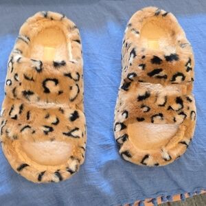 Crocs Fuzzy Leopard Slippers